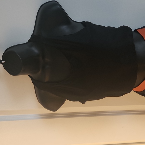 NWOT Sports bra TOP - Picture 2 of 3